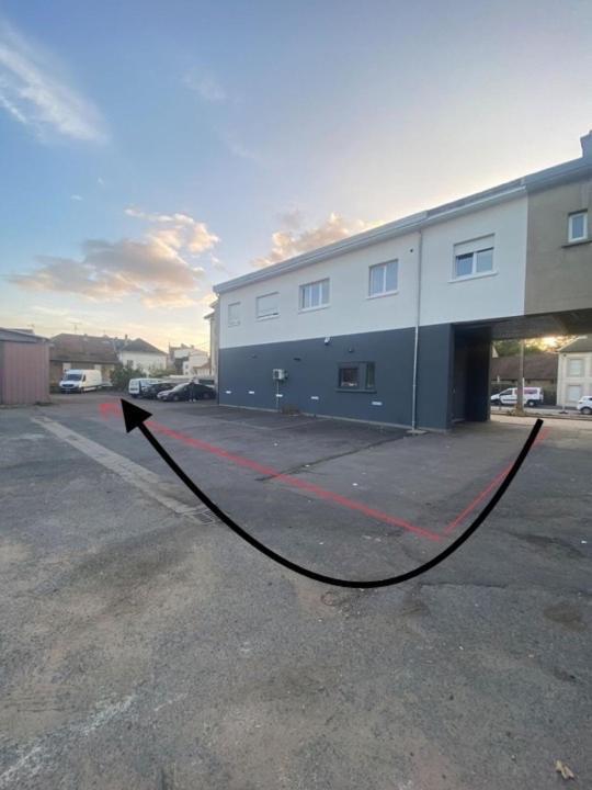 Lumineux Apt 1Br Type Loft Proche Centre Thionville Exterior foto